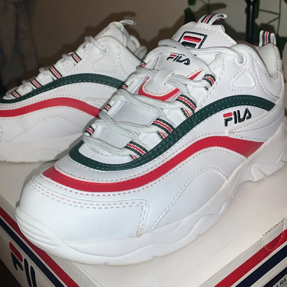 FILAS - Picture 1 of 5
